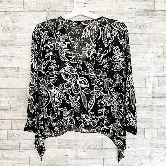 ESSENTIALS BY MILANO Black & White Floral Sequin Blouse, L - Picture 7 of 9